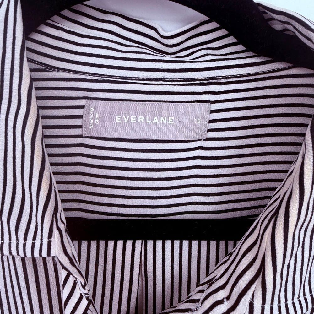 Everlane Black & White Striped Silk Button Front Blouse Size 10 - Picture 3 of 5